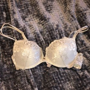 Victoria’s Secret Very Sexy bra